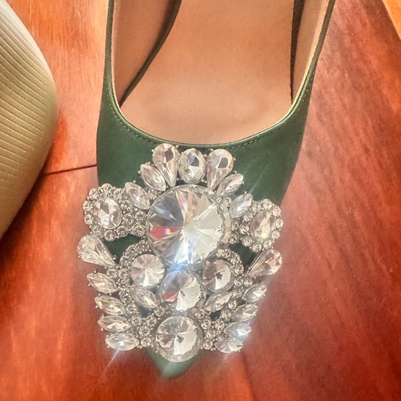 Green NWOT Rhinestone Stiletto Satin Heels holiday party - Picture 5 of 10